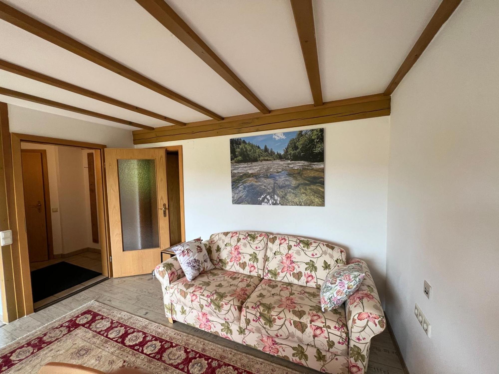 Pia'S Nature Retreat Neukirch  Room photo